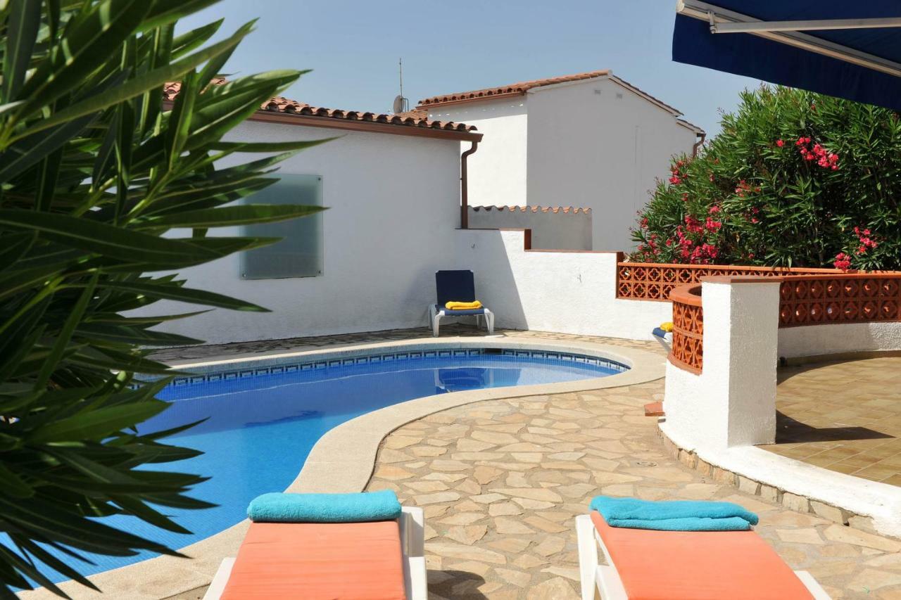 Armallada L' Escala Extérieur photo